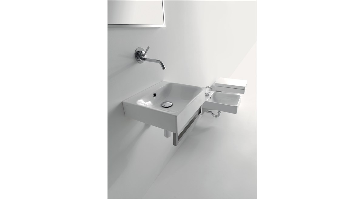 Lavabo 40x35 cod 3539, Vaso unico cod 3514, Vaso sospeso cod 3524